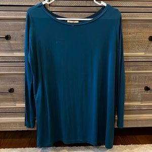 Piko girl blue shirt